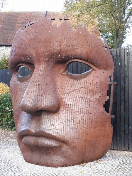 Face statue outside Canterbury Theatre