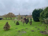 Wrennalls Hall, beautiful grounds
